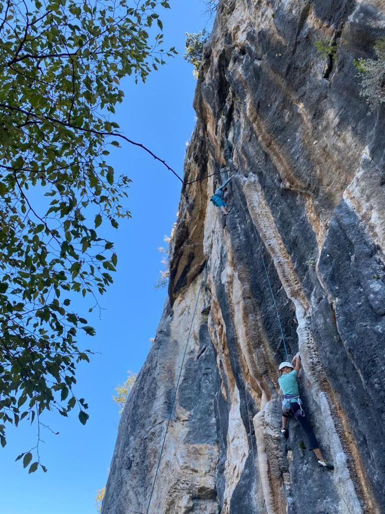 Krka Ivan Lozovac Luaran gambar
